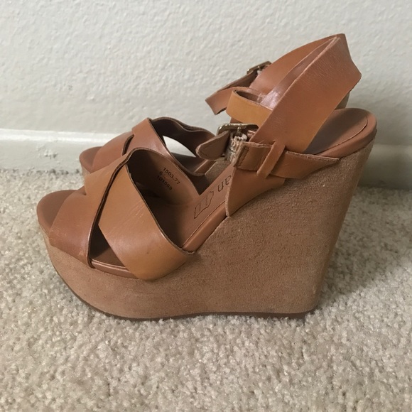 Cognac leather wedges, minimal wear. Like new. - Picture 2 of 3